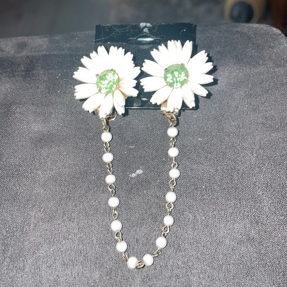 Vintage daisy collar clips - Picture 5 of 5